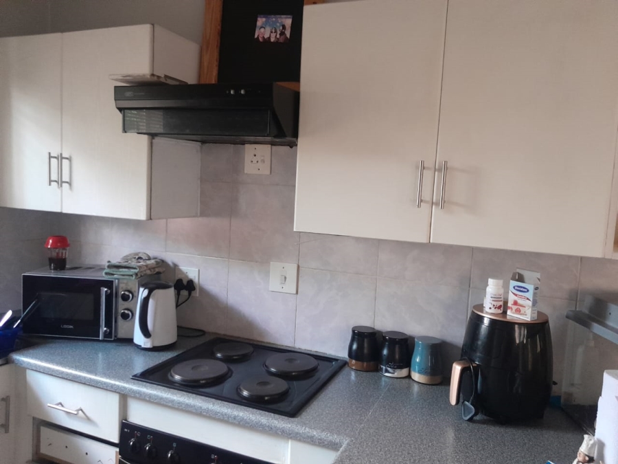 3 Bedroom Property for Sale in Geelhoutpark North West